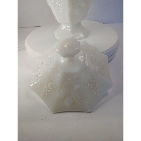 Vintage Anchor Hocking Milk Glass Grape and Leaves Octagon Candy Dish - Picture 7 of 10
